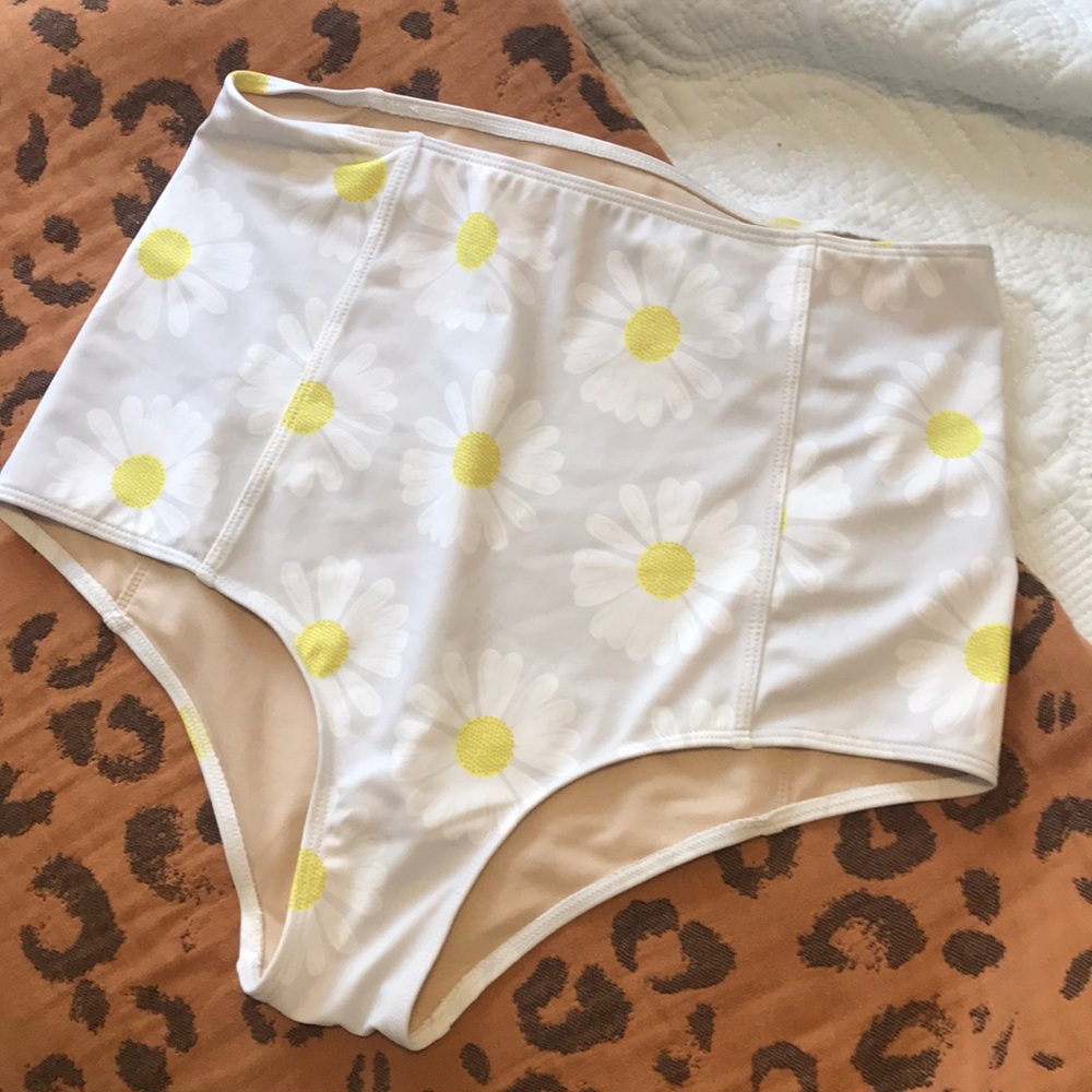 Kortni Jeane Daisy Bottoms